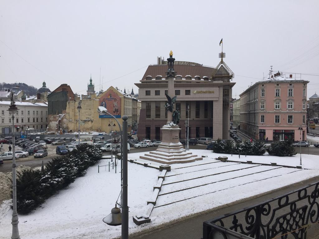 Apartment Miskevycha Lviv Ngoại thất bức ảnh